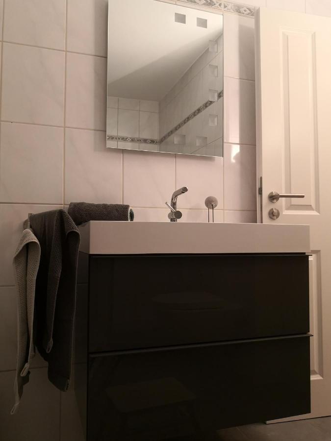 Ferienwohnung Fuer Grosse Familien Im Haus Akunak Бюзум Екстер'єр фото