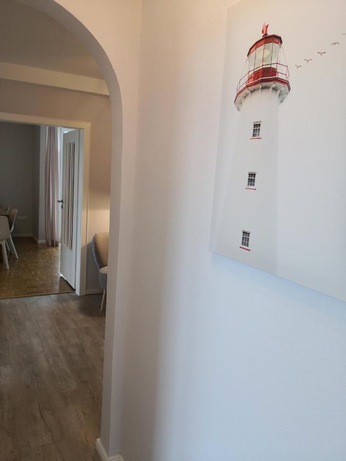 Ferienwohnung Fuer Grosse Familien Im Haus Akunak Бюзум Екстер'єр фото